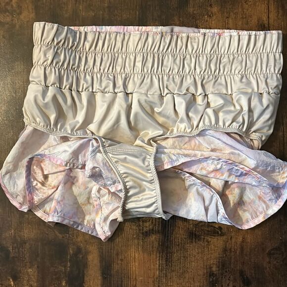 FP Movement x Hatch The Way Home Printed Maternity Shorts Size S - Picture 8 of 9